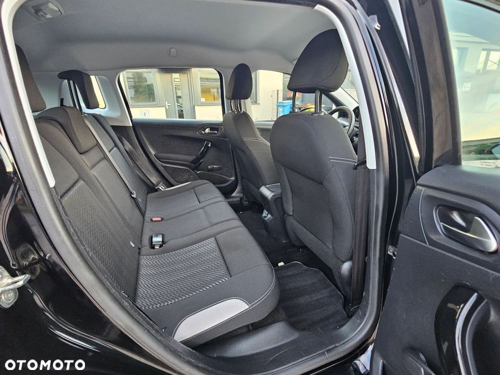 Peugeot 2008 82 VTI Active - 12