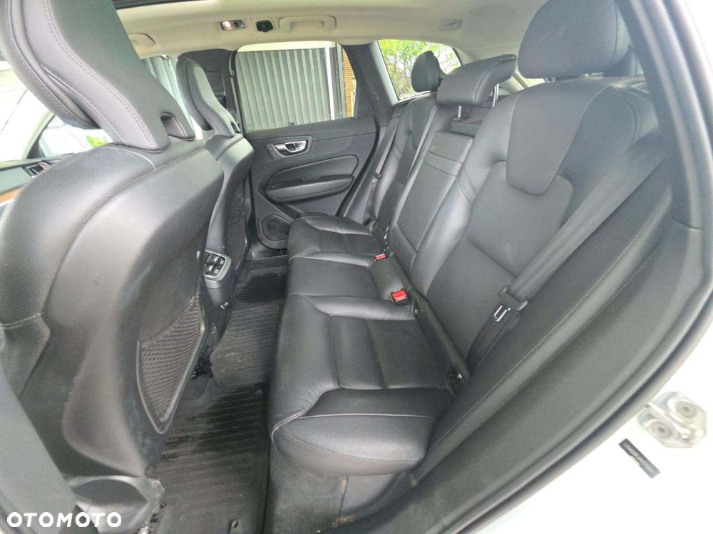 Volvo XC 60 T6 AWD Inscription - 9