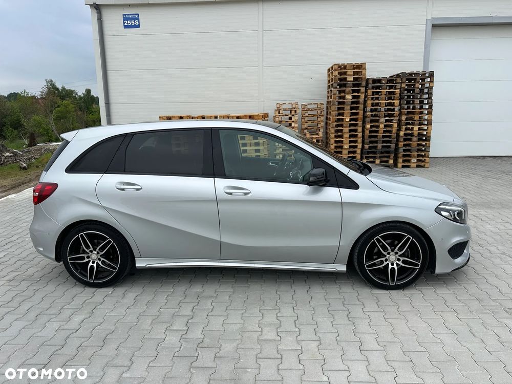 Mercedes-Benz Klasa B 180 d 7G-DCT SCORE - 6