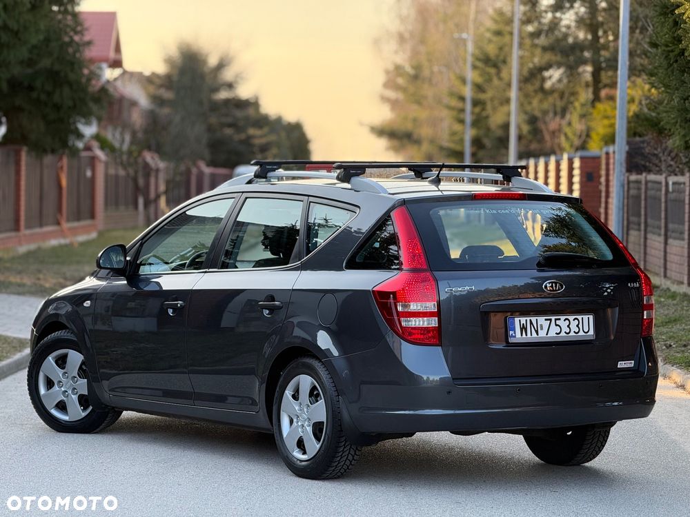 Kia Ceed 1.6 Crdi Comfort + - 4