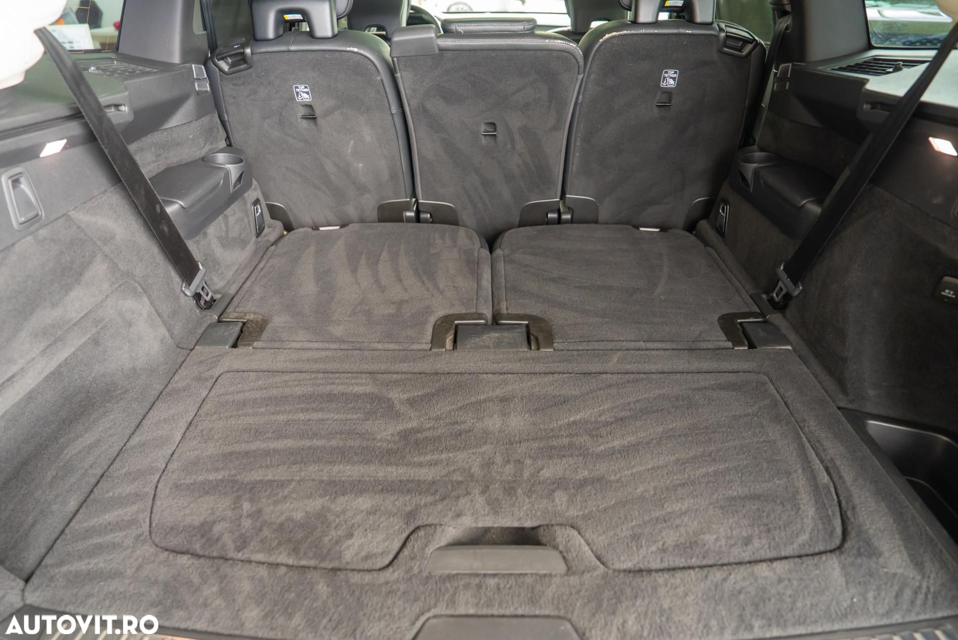 Volvo XC 90 - 23