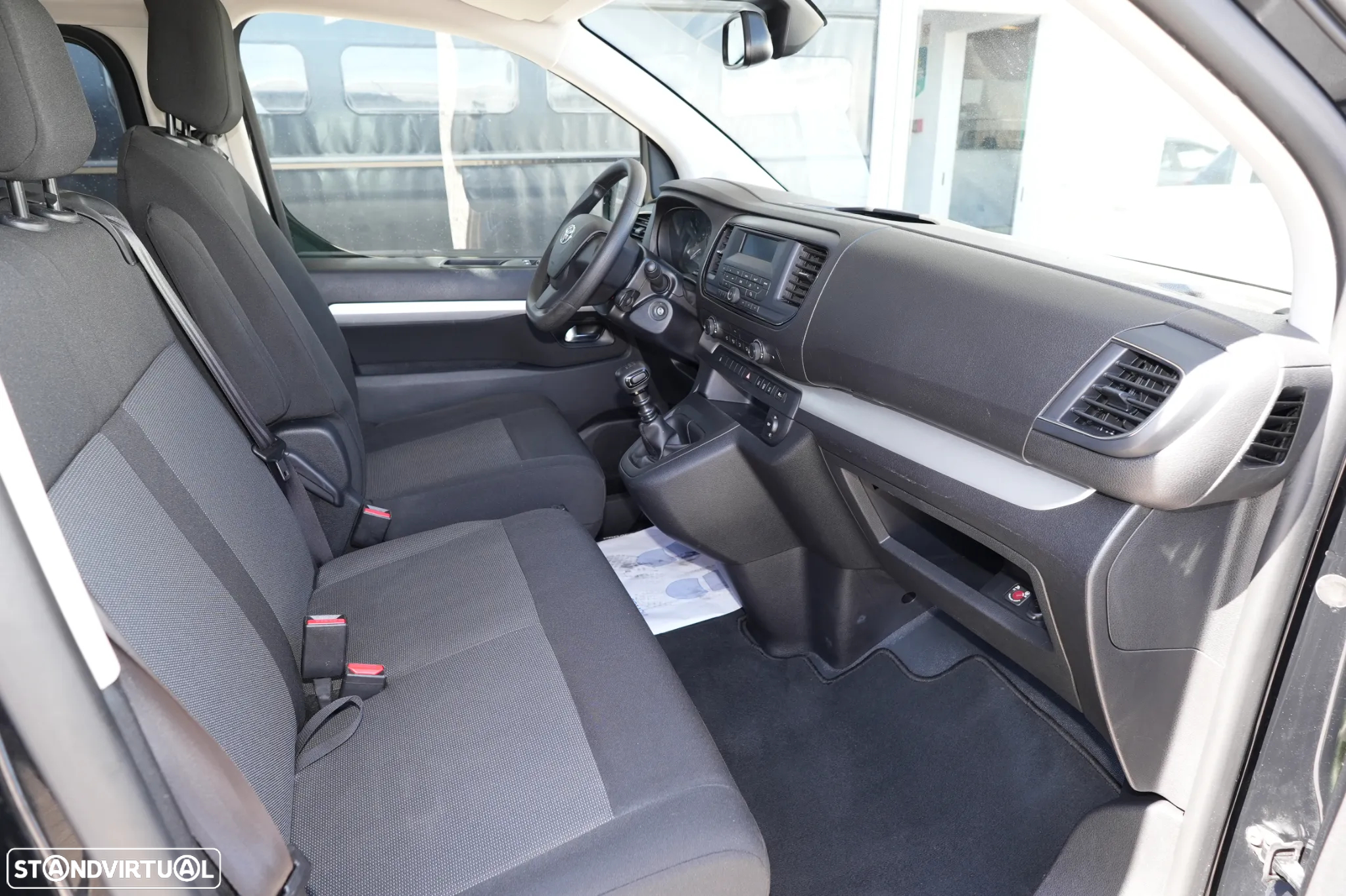 Toyota Proace 9Lugares Verso 1.5D4D 120cv - 10