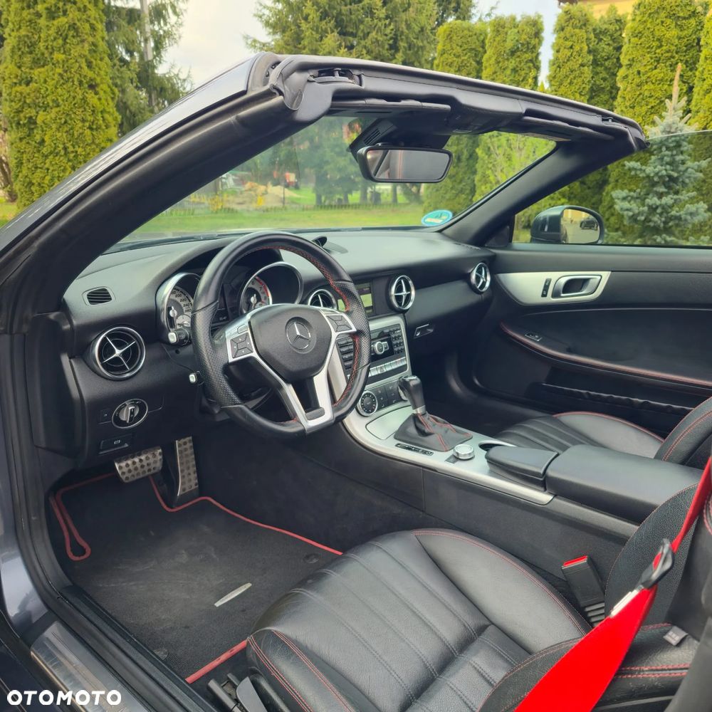 Mercedes-Benz SLK 200 (BlueEFFICIENCY) 7G-TRONIC - 30