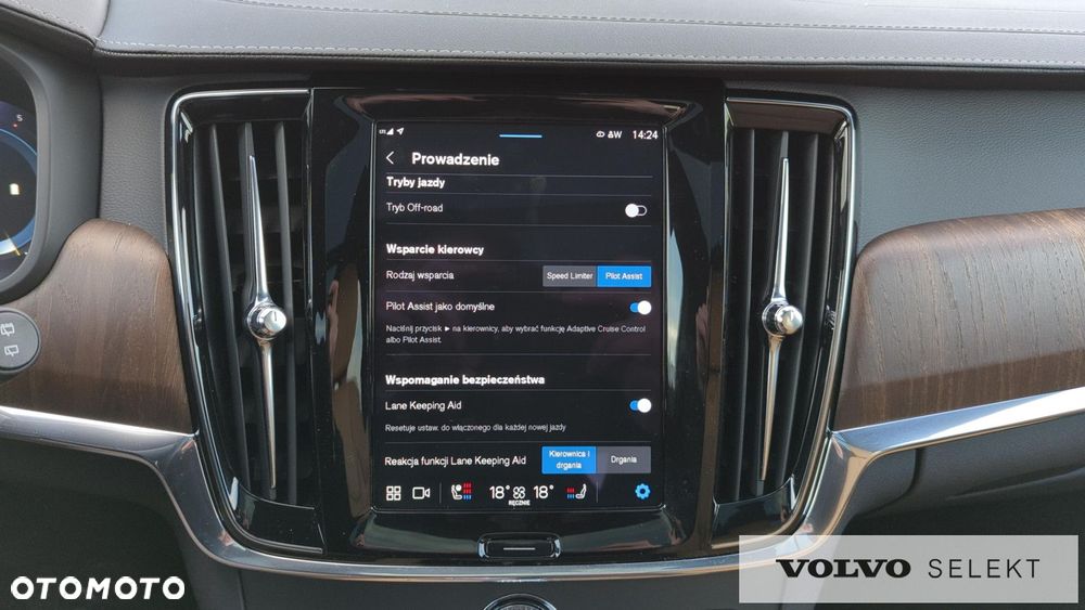 Volvo V90 Cross Country - 27