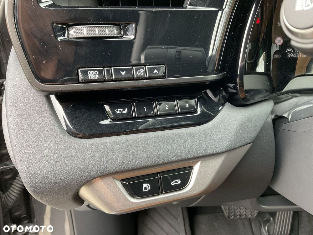 Lexus RX - 24
