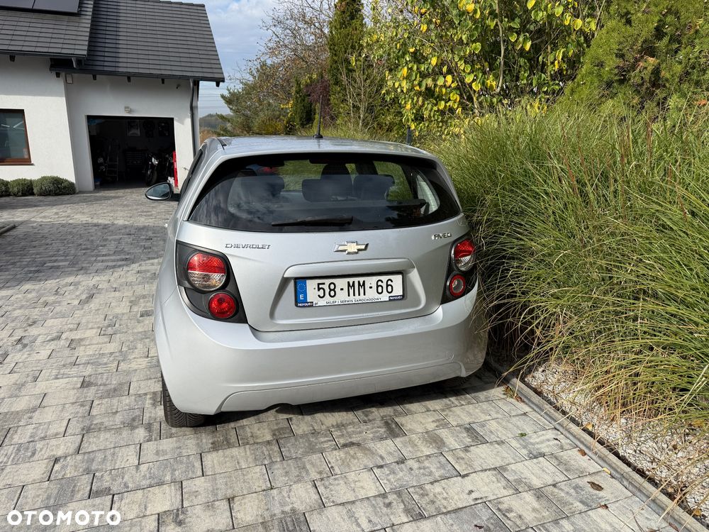 Chevrolet Aveo 1.2 LT+ - 10