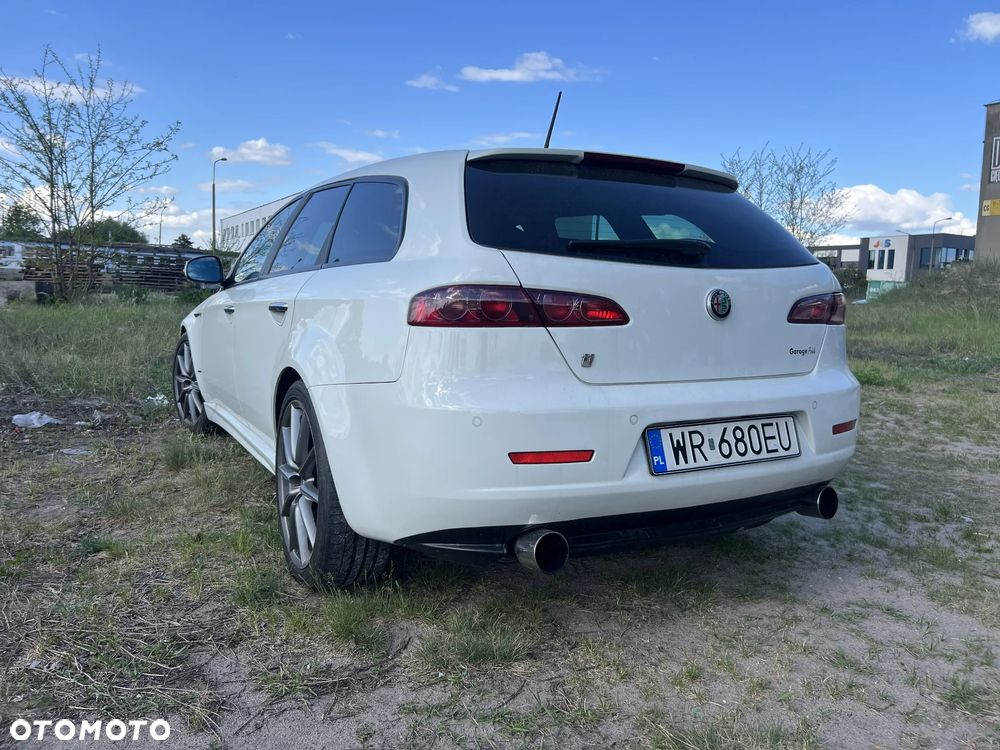 Alfa Romeo 159 2.4 JTDM 20V DPF Q4 ti - 8