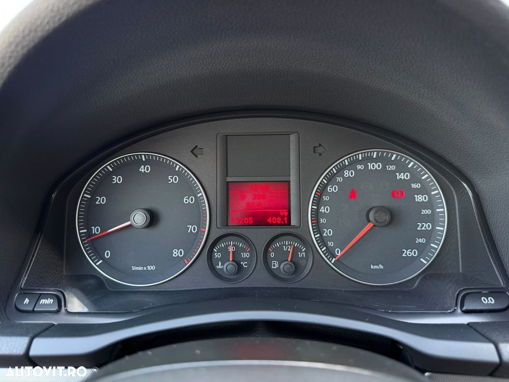 Volkswagen Golf 2.0 FSI 4Motion Sportline - 12