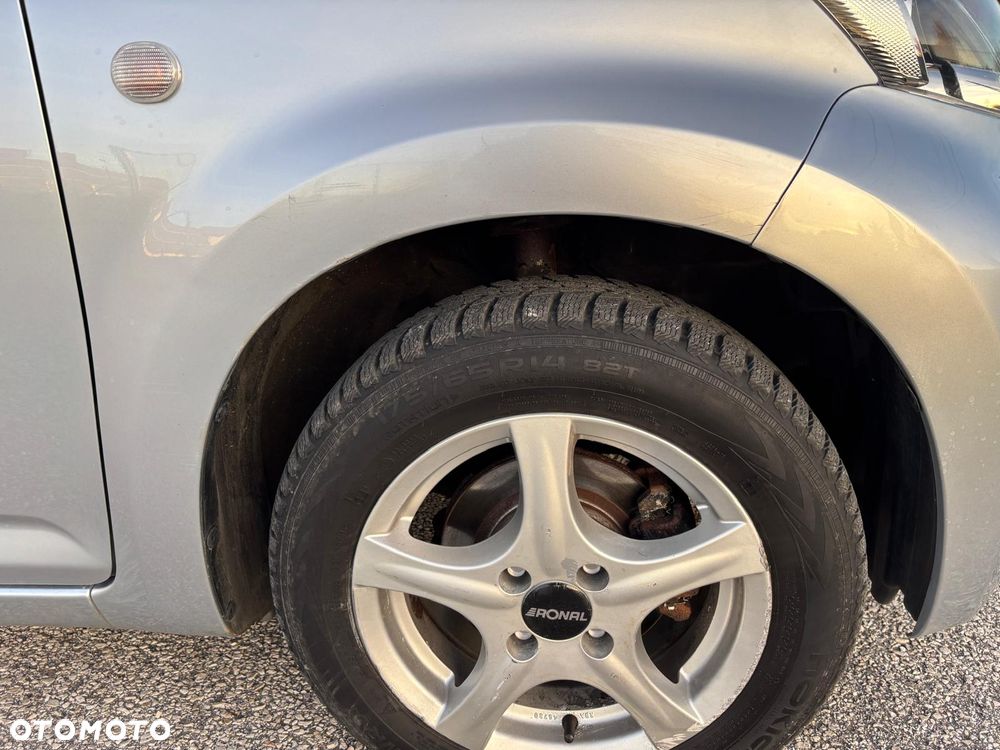 Daihatsu Sirion 1.3 - 22