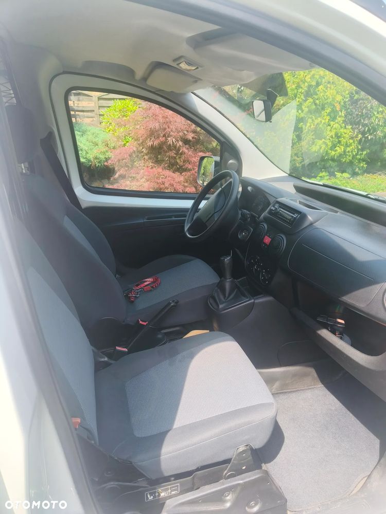 Peugeot bipper - 8