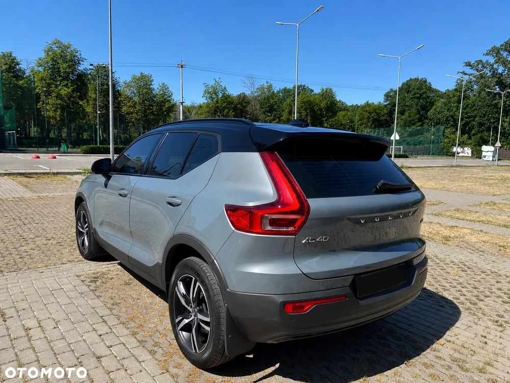 Volvo XC 40 T5 AWD Geartronic R-Design - 3