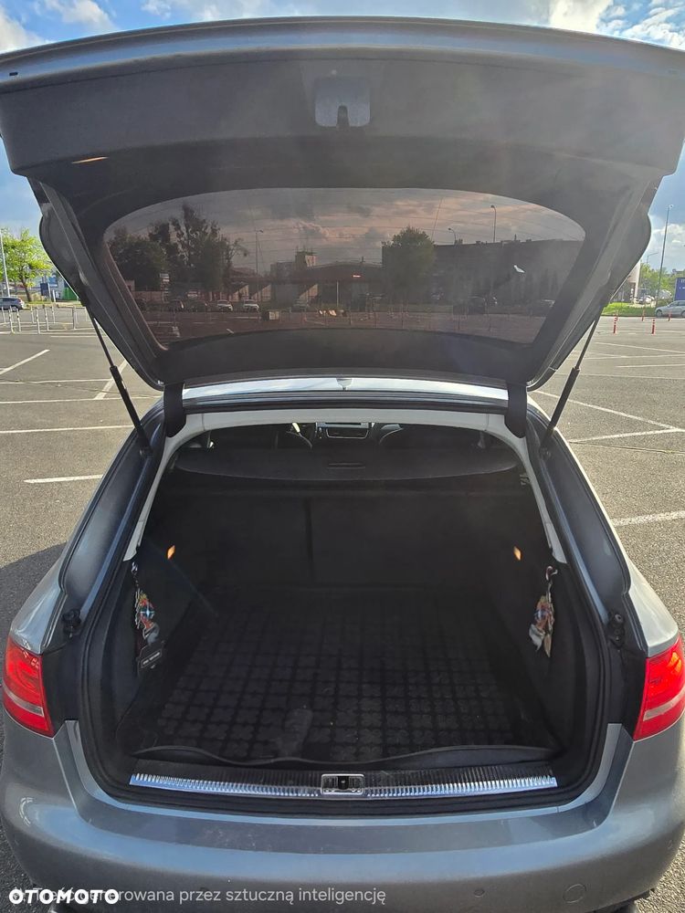 Audi A4 Avant - 11