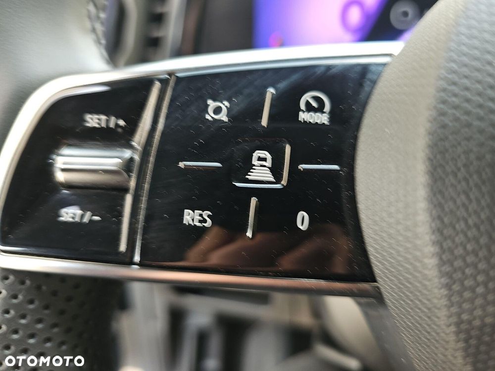 Renault Austral 1.3 TCe mHEV Iconic - 15