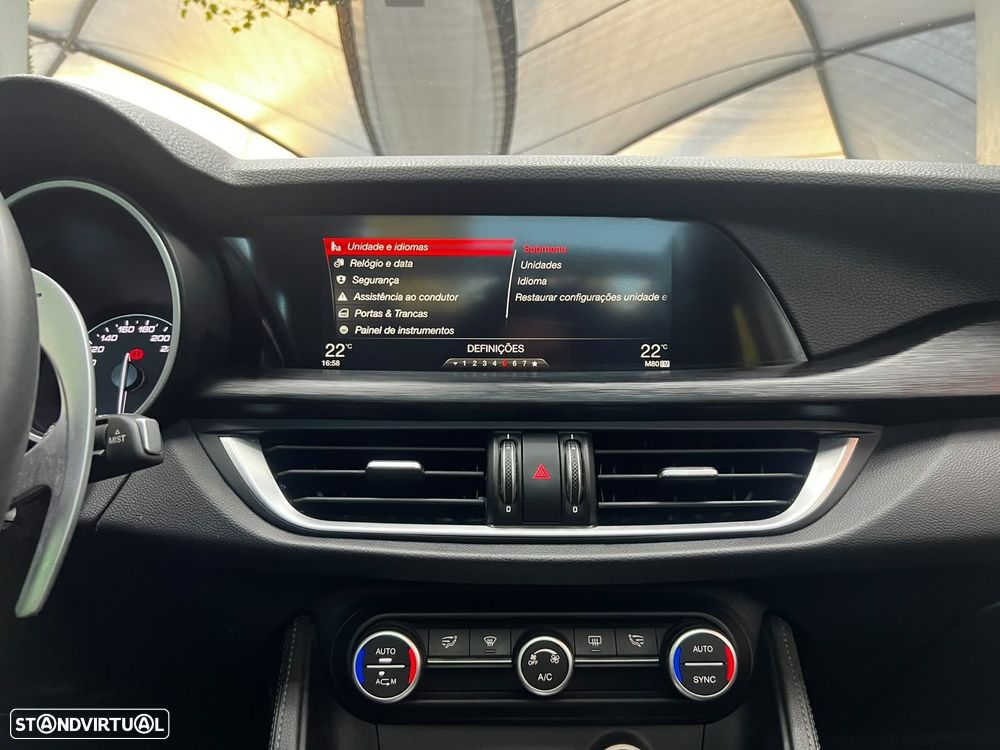 Alfa Romeo Stelvio 2.2 D TI AT8 - 39