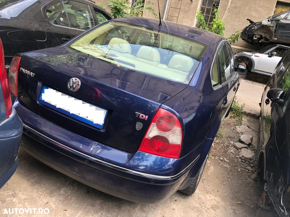 Dezmembrez VW Volkswagen Passat B5.5 sedan albastru 1.9 TDI AVF 2003 - 5