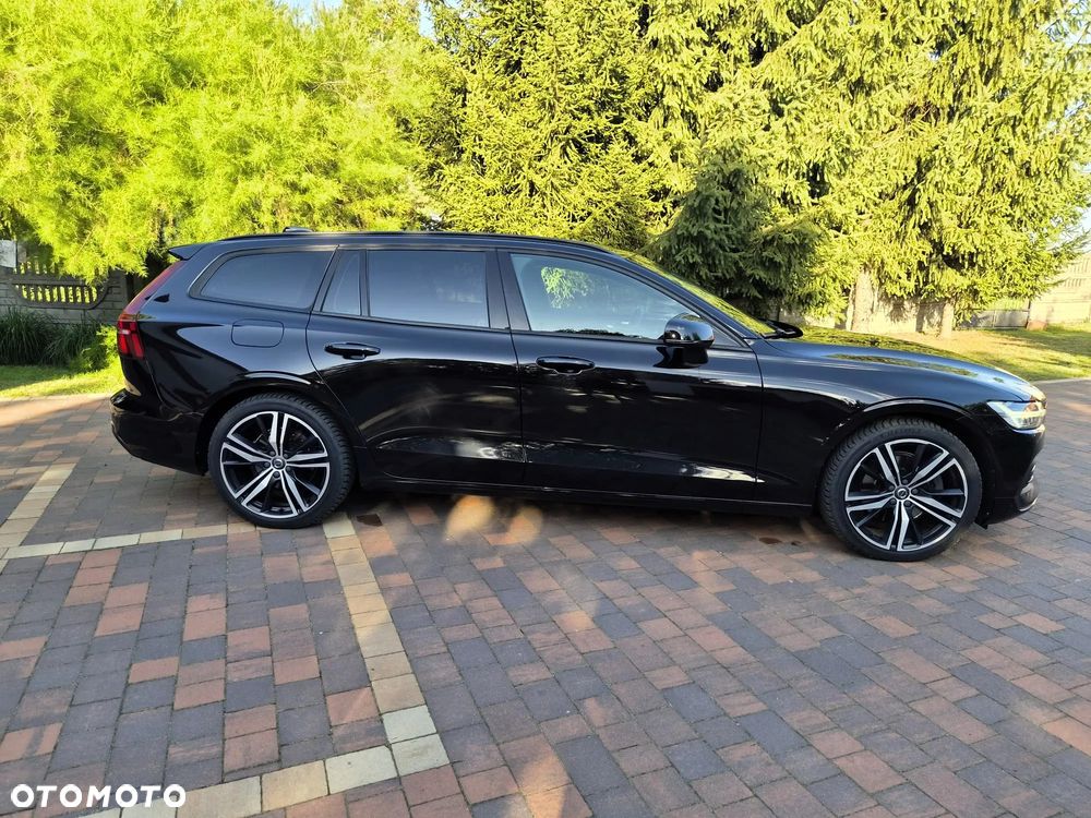 Volvo V60 B4 D Geartronic Momentum Pro - 24