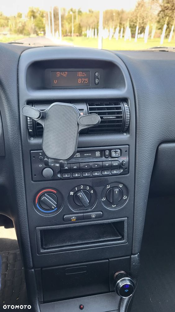 Opel Astra 1.4 Club - 5