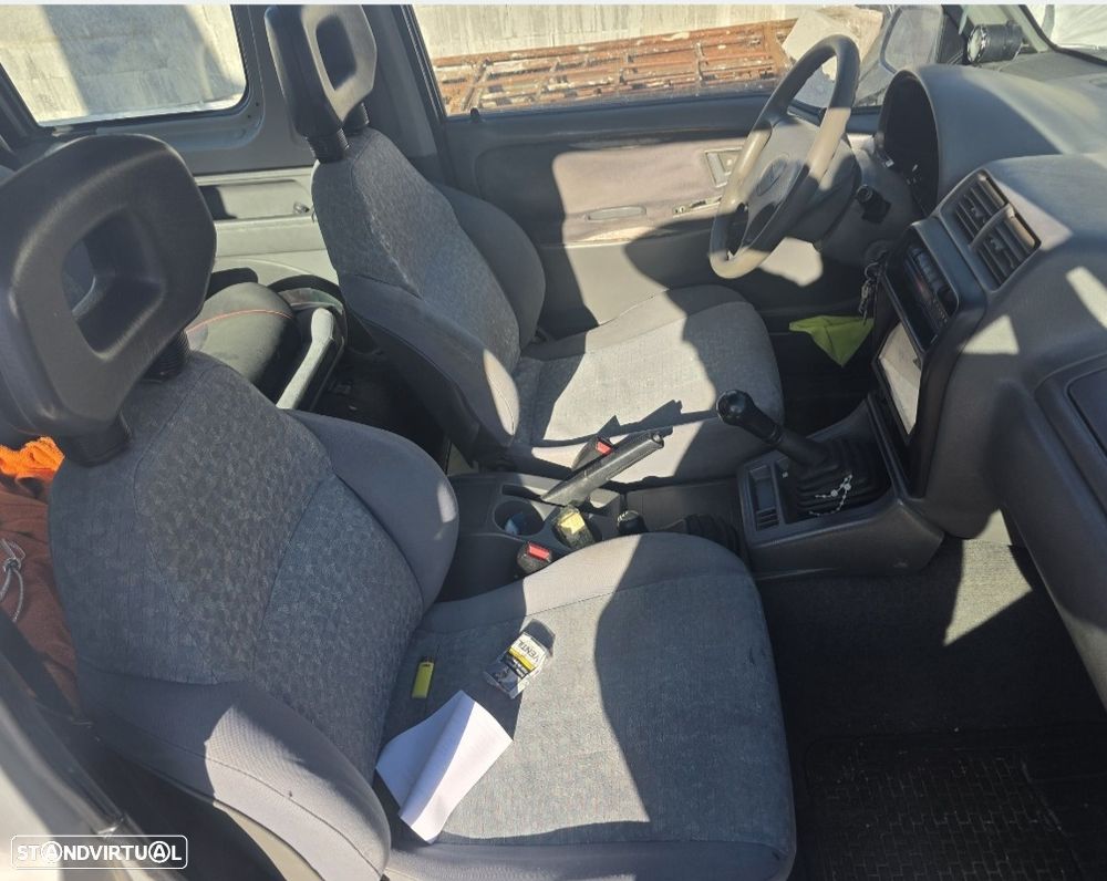 Suzuki Vitara 1.9 TD JLX - 7