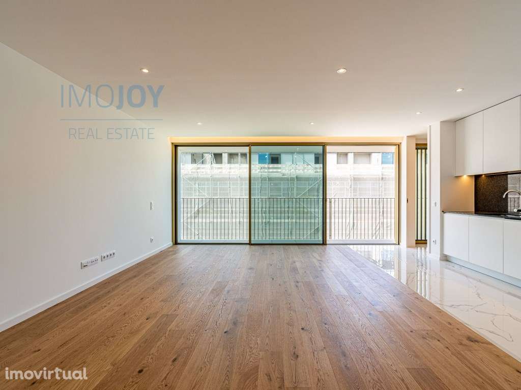 Apartamento T2 no Edifício Douro Atlântico III - Grande imagem: 2/37
