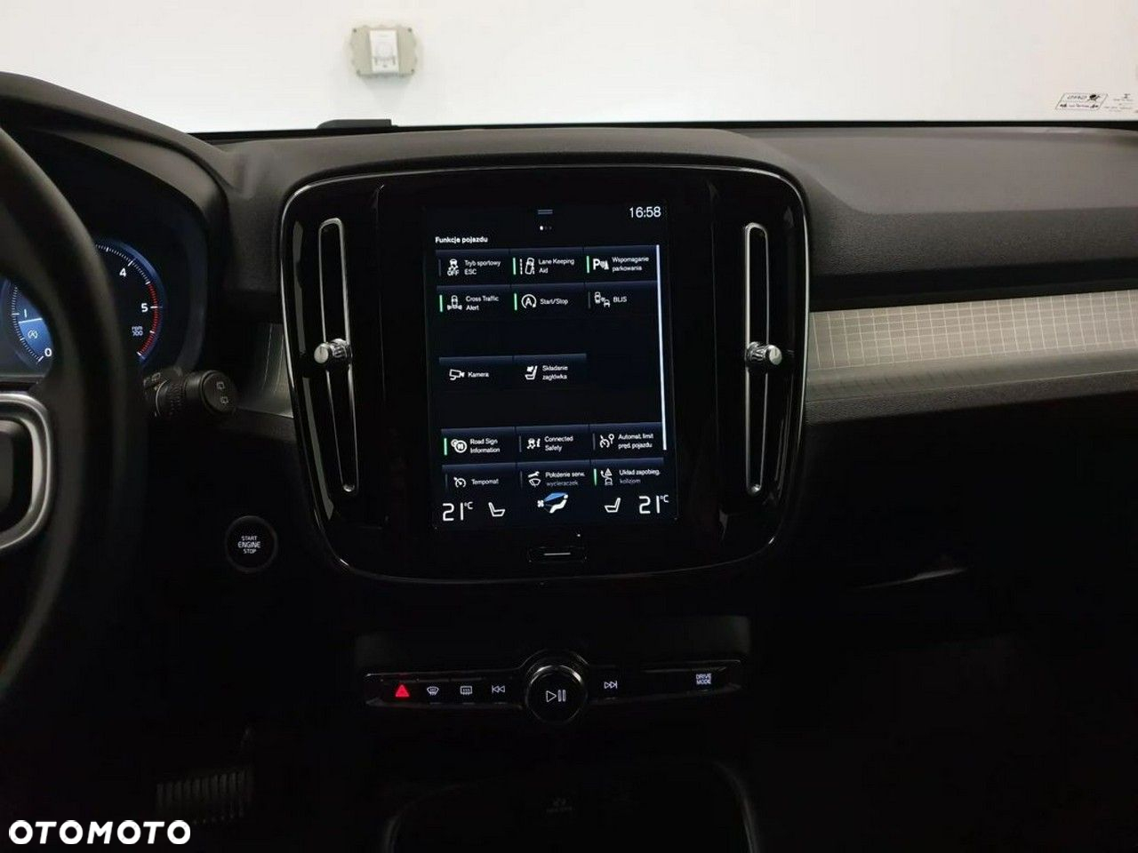 Volvo XC 40 D3 R-Design - 26