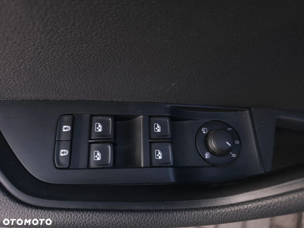 Skoda Superb 1.8 TSI Ambition DSG - 13