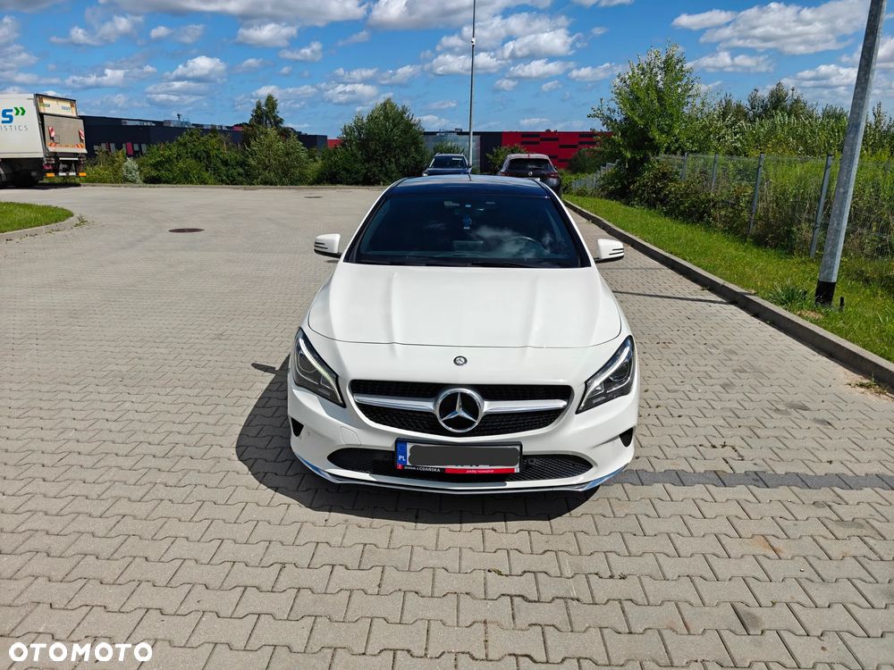 Mercedes-Benz CLA 180 7G-DCT UrbanStyle Edition - 5