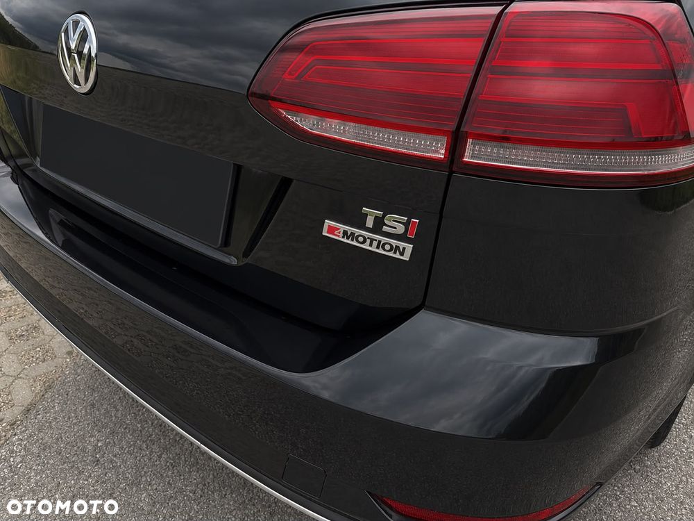 Volkswagen Golf - 6
