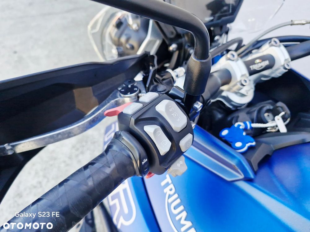 Triumph Tiger - 27