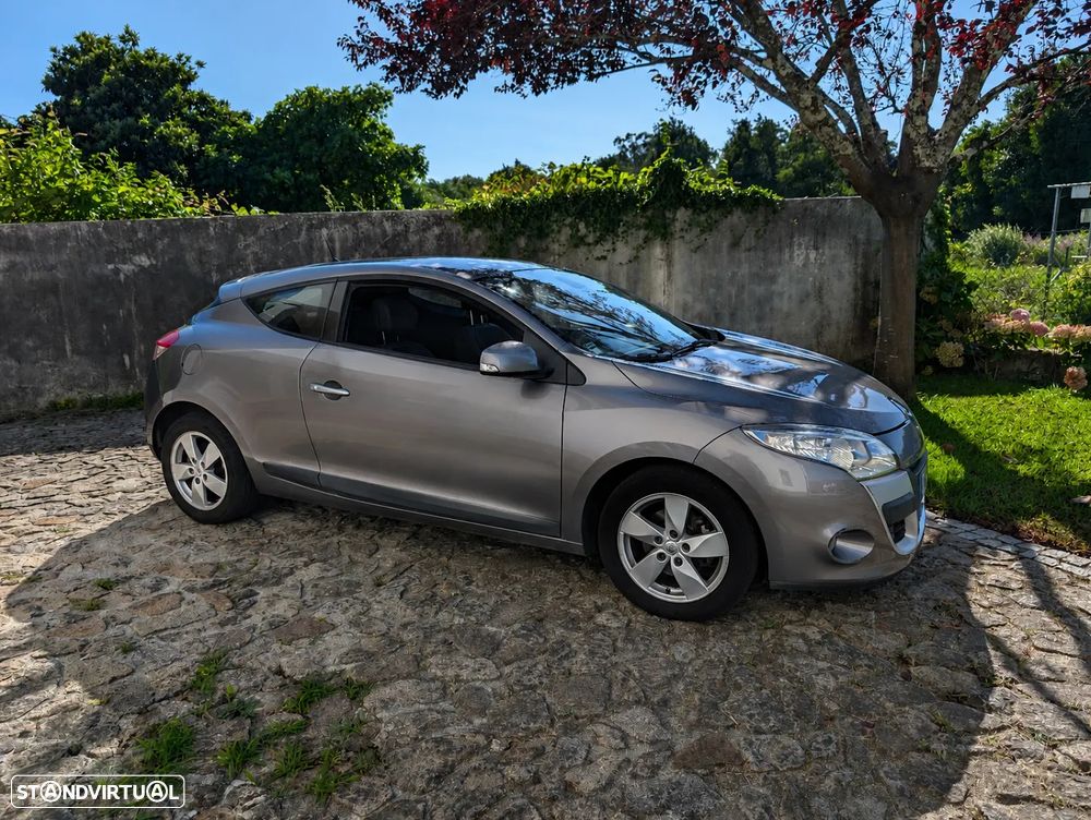 Renault Mégane Coupe 1.5 dCi Dynamique - 1