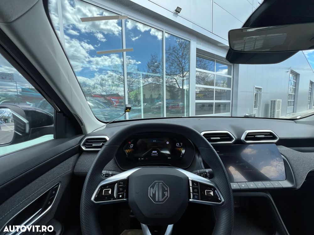 MG ZS ICE 1.5 Standard - 25