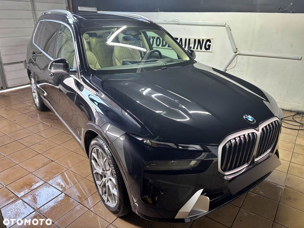 BMW X7 - 11