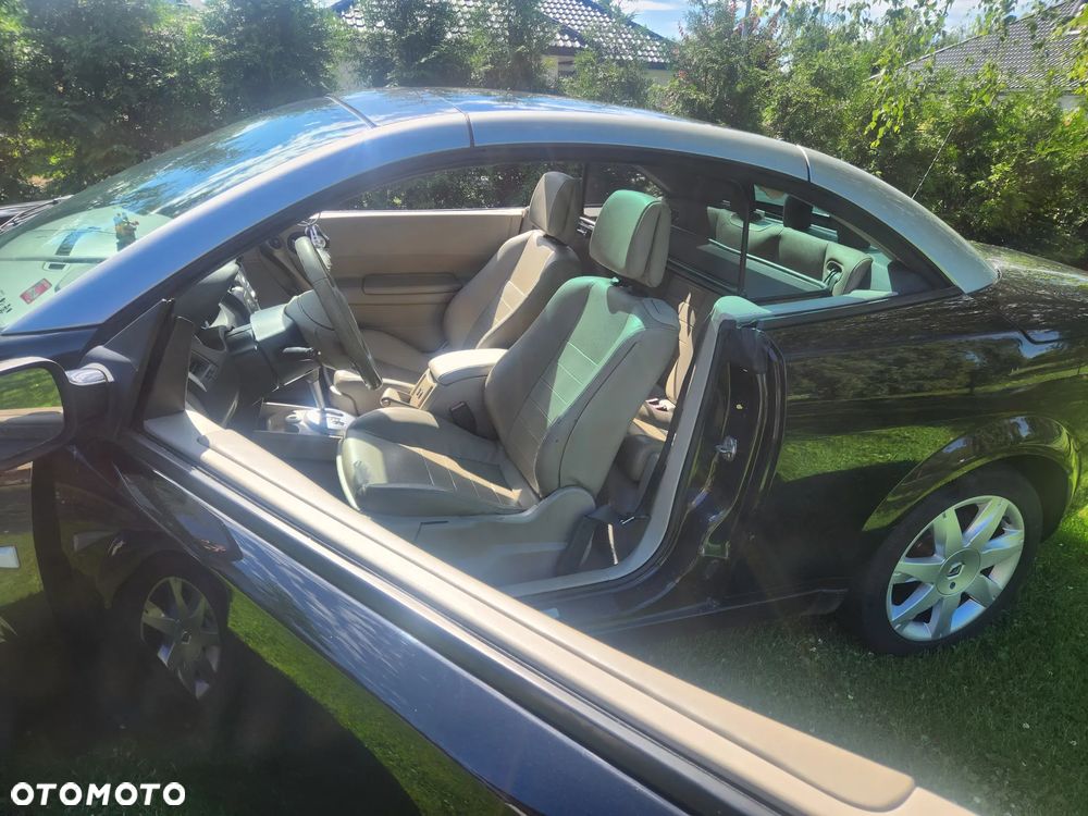 Renault Megane 2.0 16V Expression - 11