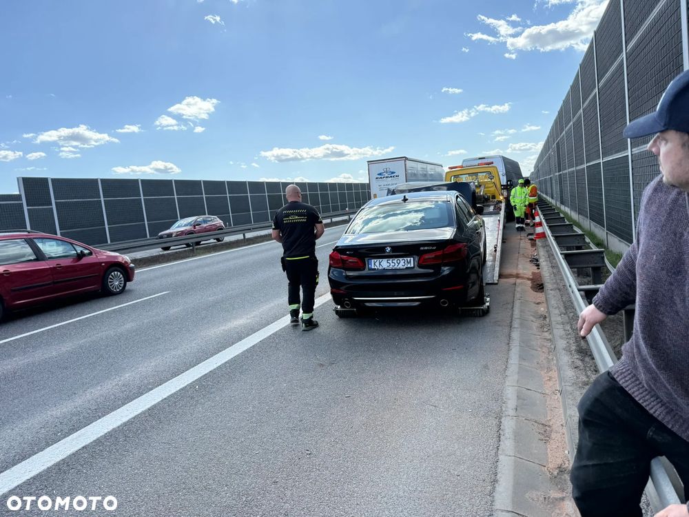 BMW Seria 5 520d xDrive Luxury Line sport - 17