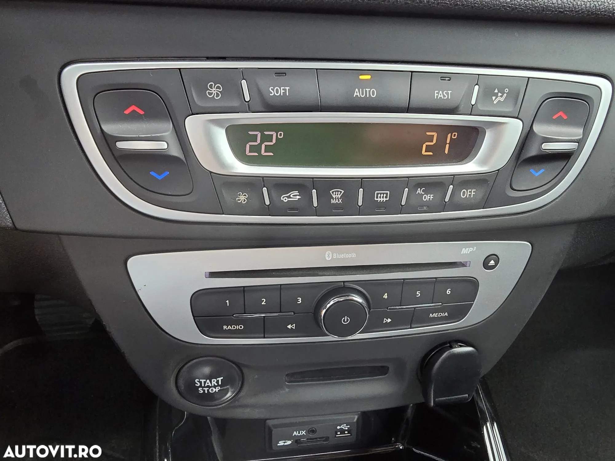 Renault Megane Grandtour ENERGY dCi 130 Start & Stopp Bose Edition - 13