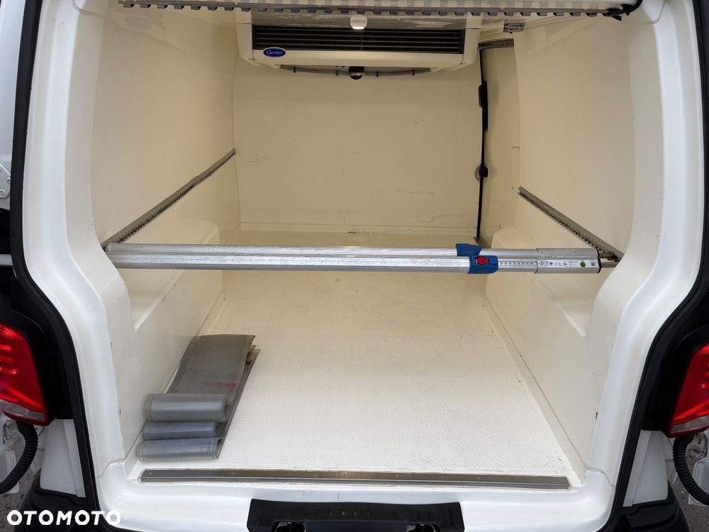 Volkswagen Transporter - 23