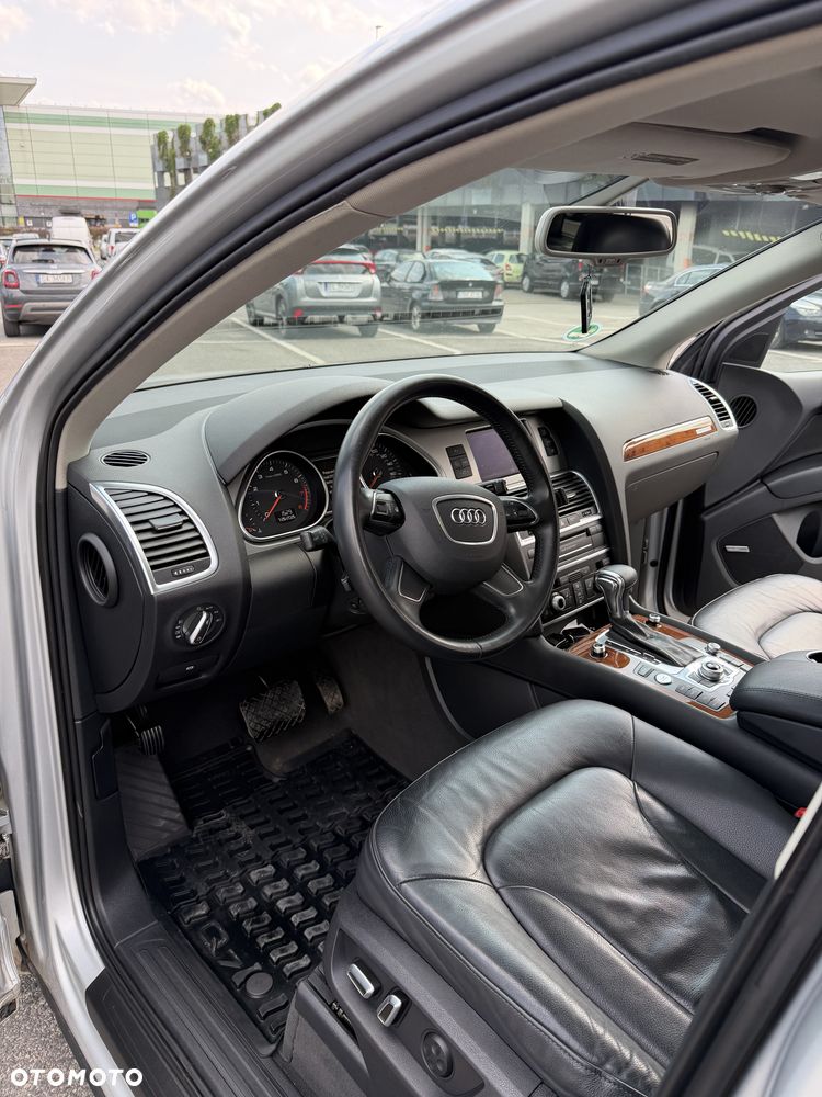 Audi Q7 - 9