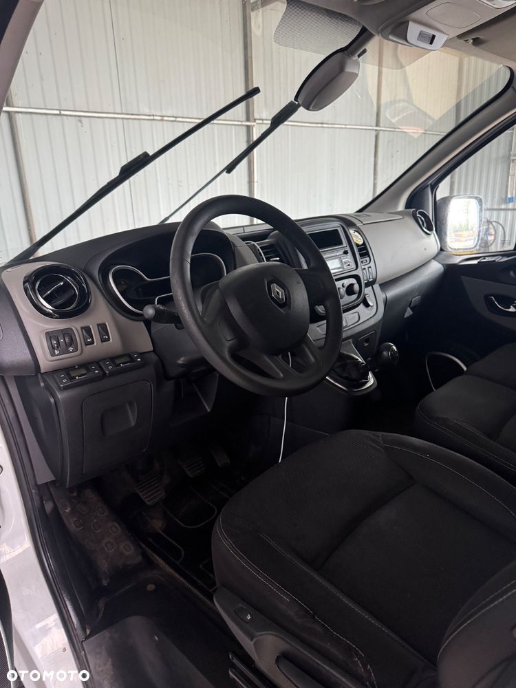 Renault Trafic - 8