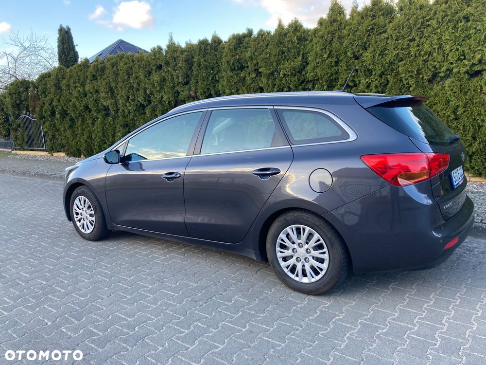 Kia Ceed 1.6 GDI ISG Platinum Edition - 5