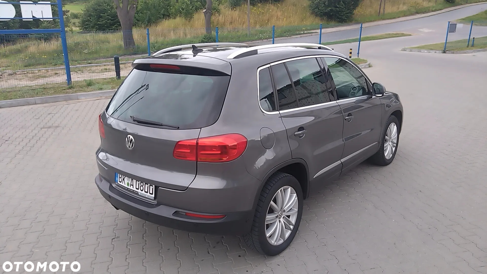Volkswagen Tiguan - 10