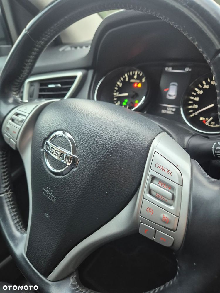 Nissan Qashqai - 14