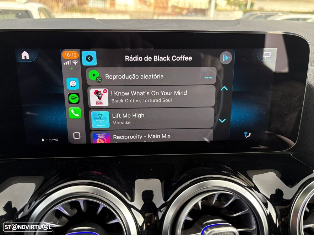 Mercedes-Benz GLA 250 e AMG Line - 56