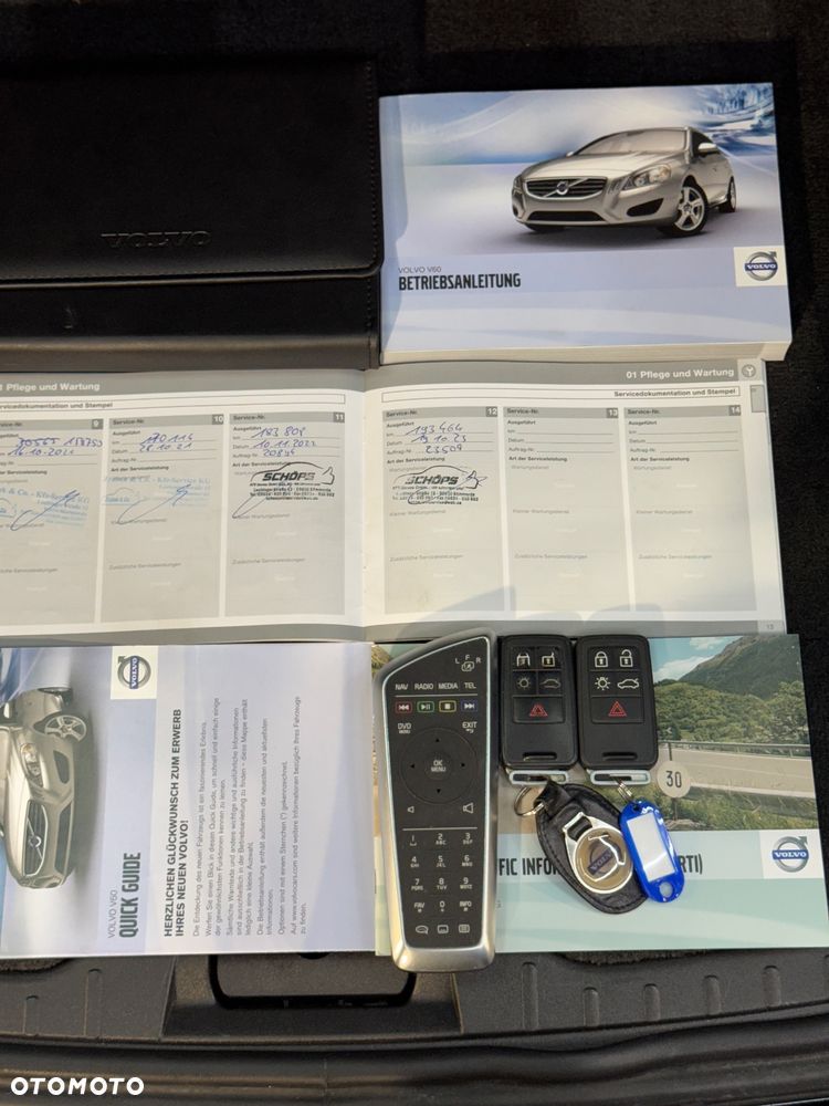 Volvo V60 D4 Momentum - 39