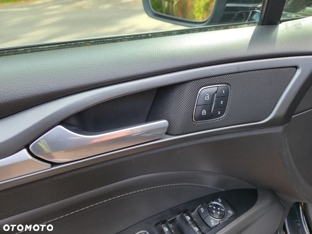 Ford Mondeo - 18
