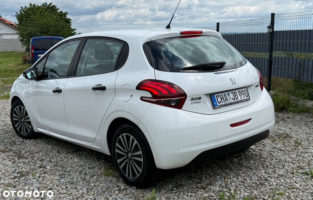 Peugeot 208 PureTech 82 Start & Stop Allure - 5