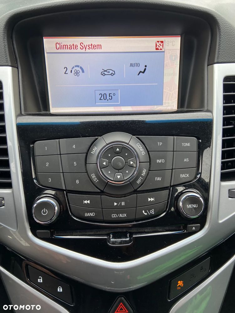 Chevrolet Cruze - 30