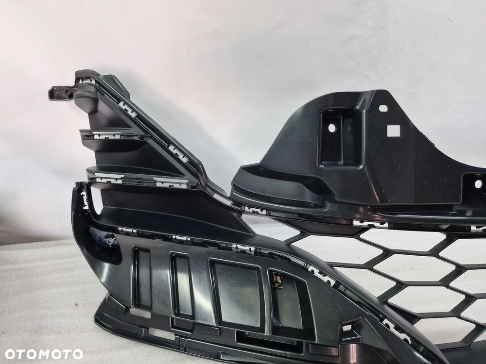 AUDI E-TRON Q6 85H 22- KRATKA ŚRODKOWA ZDERZAKA PRZEDNIEGO PRZÓD , NR 85H807683A , NR AUKCJI GL607 - 11