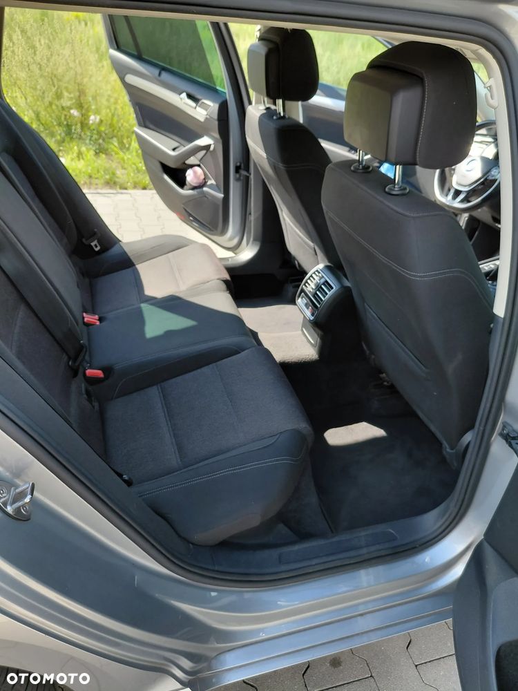 Volkswagen Passat Variant 2.0 TDI (BlueMotion Technology) Comfortline - 9