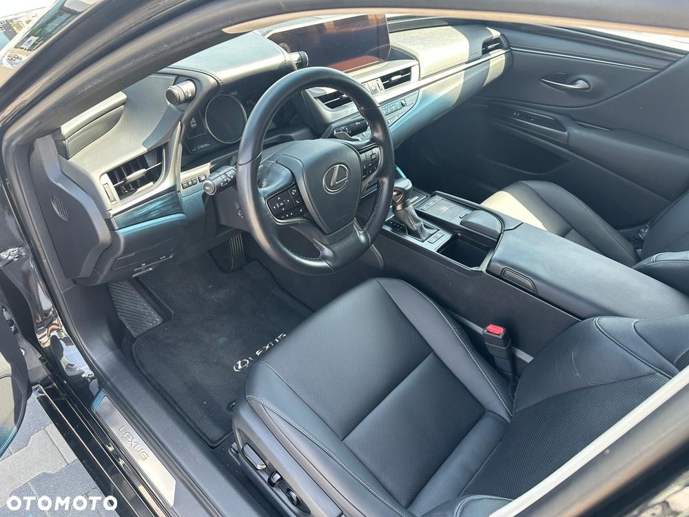 Lexus ES 300h Business Line - 10