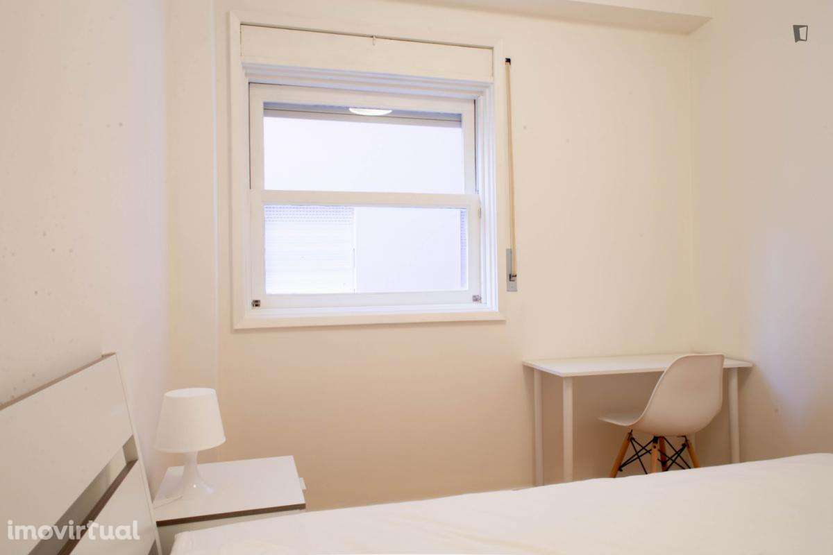 Quarto - localizado em Cedofeita Porto - Grande imagem: 4/24
