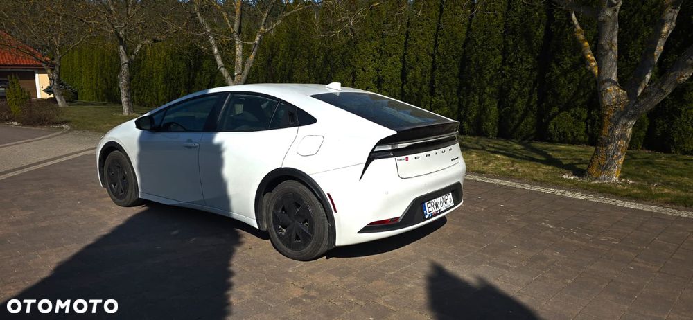 Toyota Prius Hybrid - 14